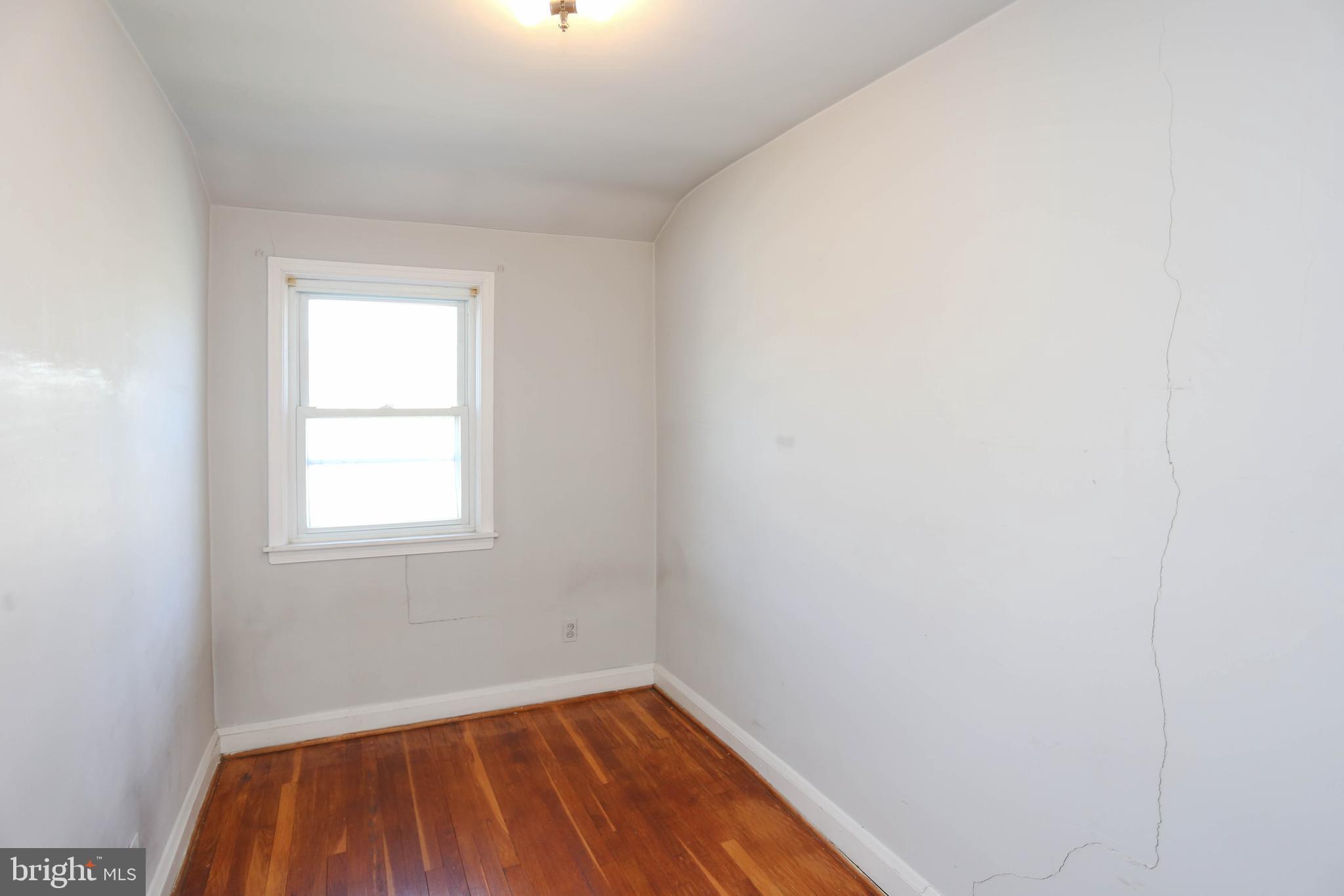 MIDDLESEX - Residential