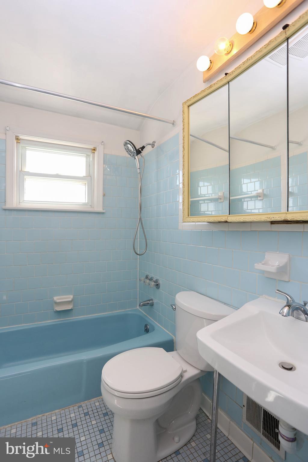 MIDDLESEX - Residential