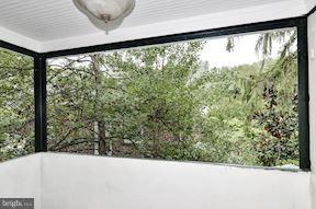 ROSEMONT STATION - Residential Lease