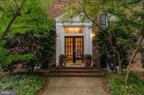 ROSEMONT STATION - Residential Lease