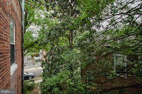 ROSEMONT STATION - Residential Lease