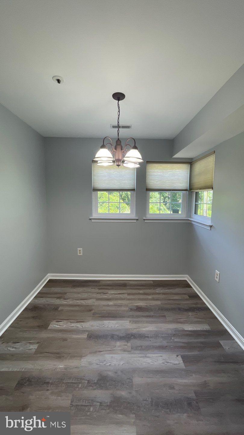 MONTGOMERY RUN - Residential Lease