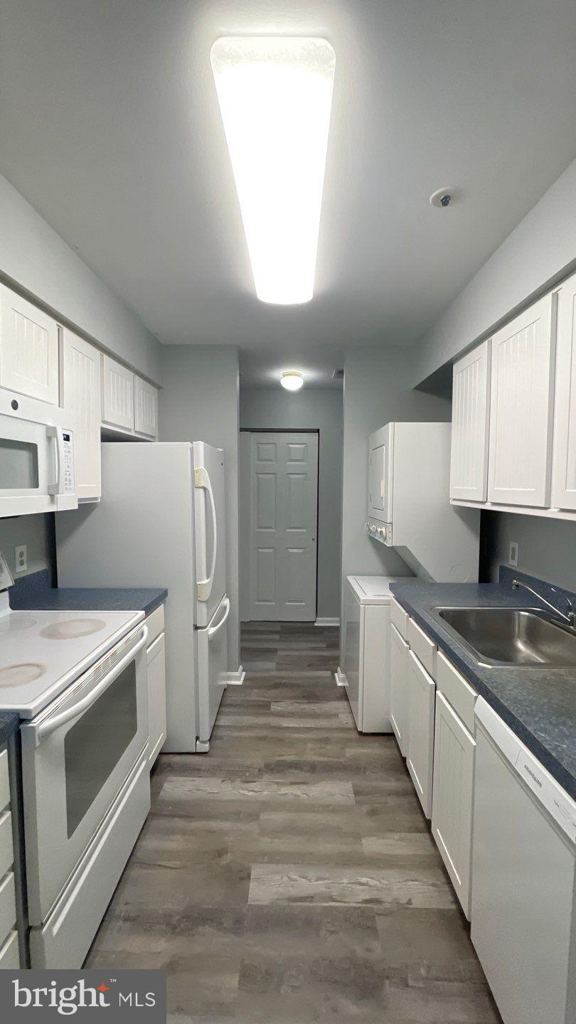 MONTGOMERY RUN - Residential Lease