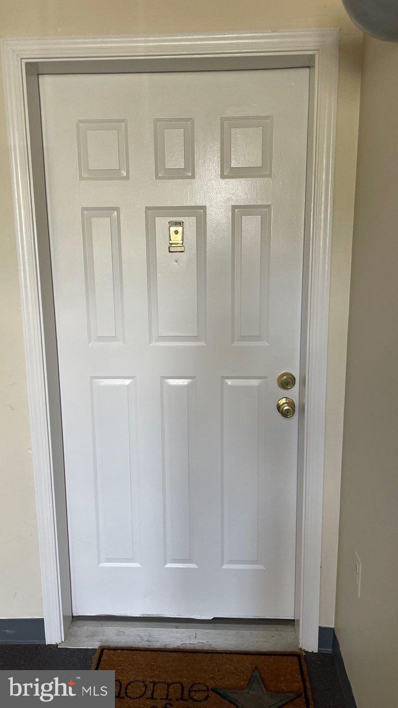 MONTGOMERY RUN - Residential Lease