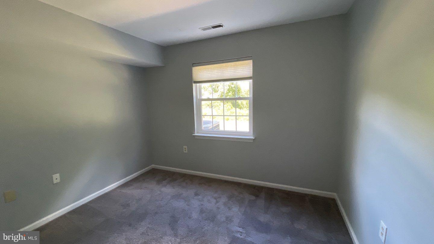 MONTGOMERY RUN - Residential Lease