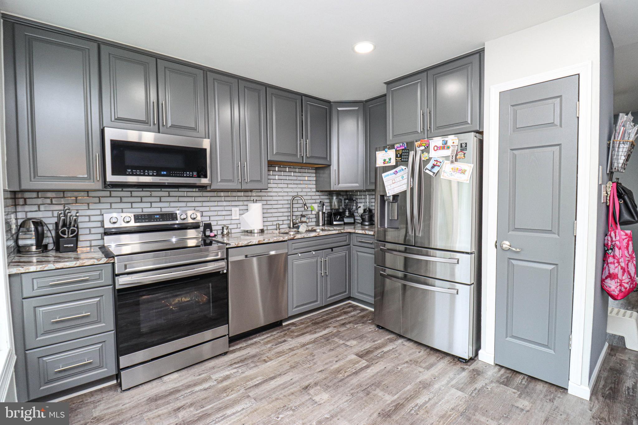 CROFTON VILLAGE - Residential Lease