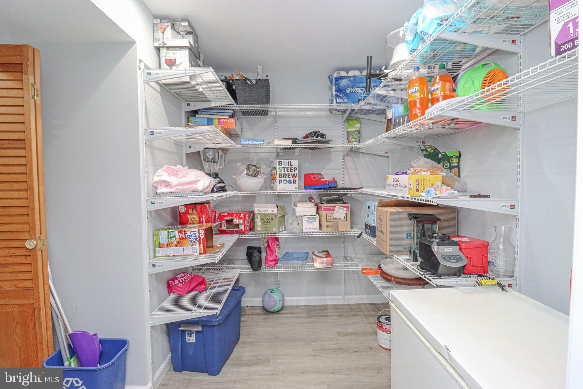 CROFTON VILLAGE - Residential Lease