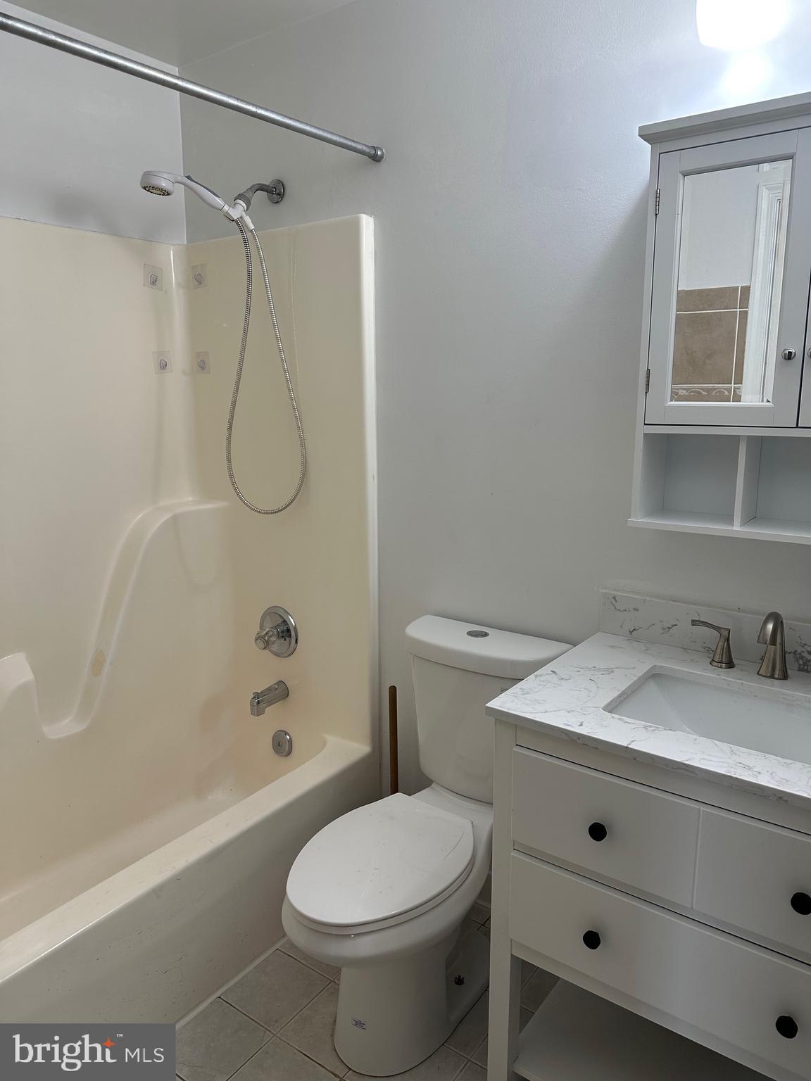 CROFTON VILLAGE - Residential Lease