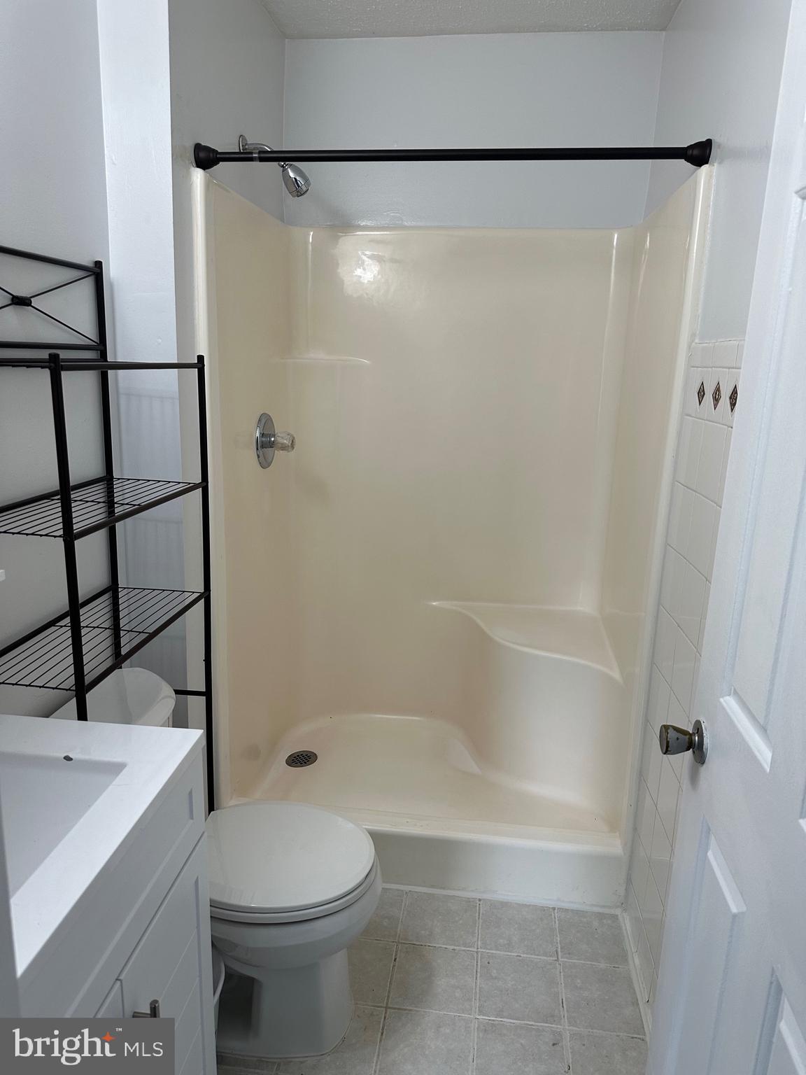 CROFTON VILLAGE - Residential Lease