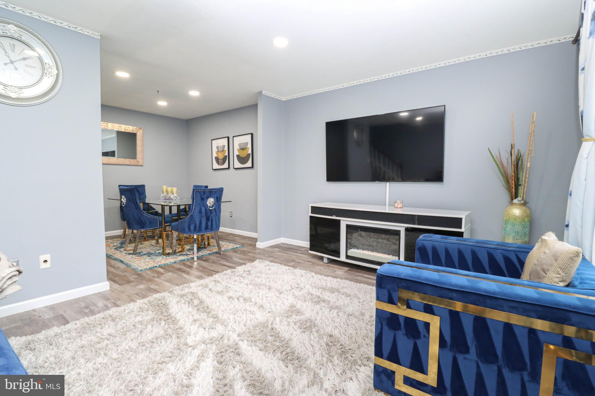 CROFTON VILLAGE - Residential Lease