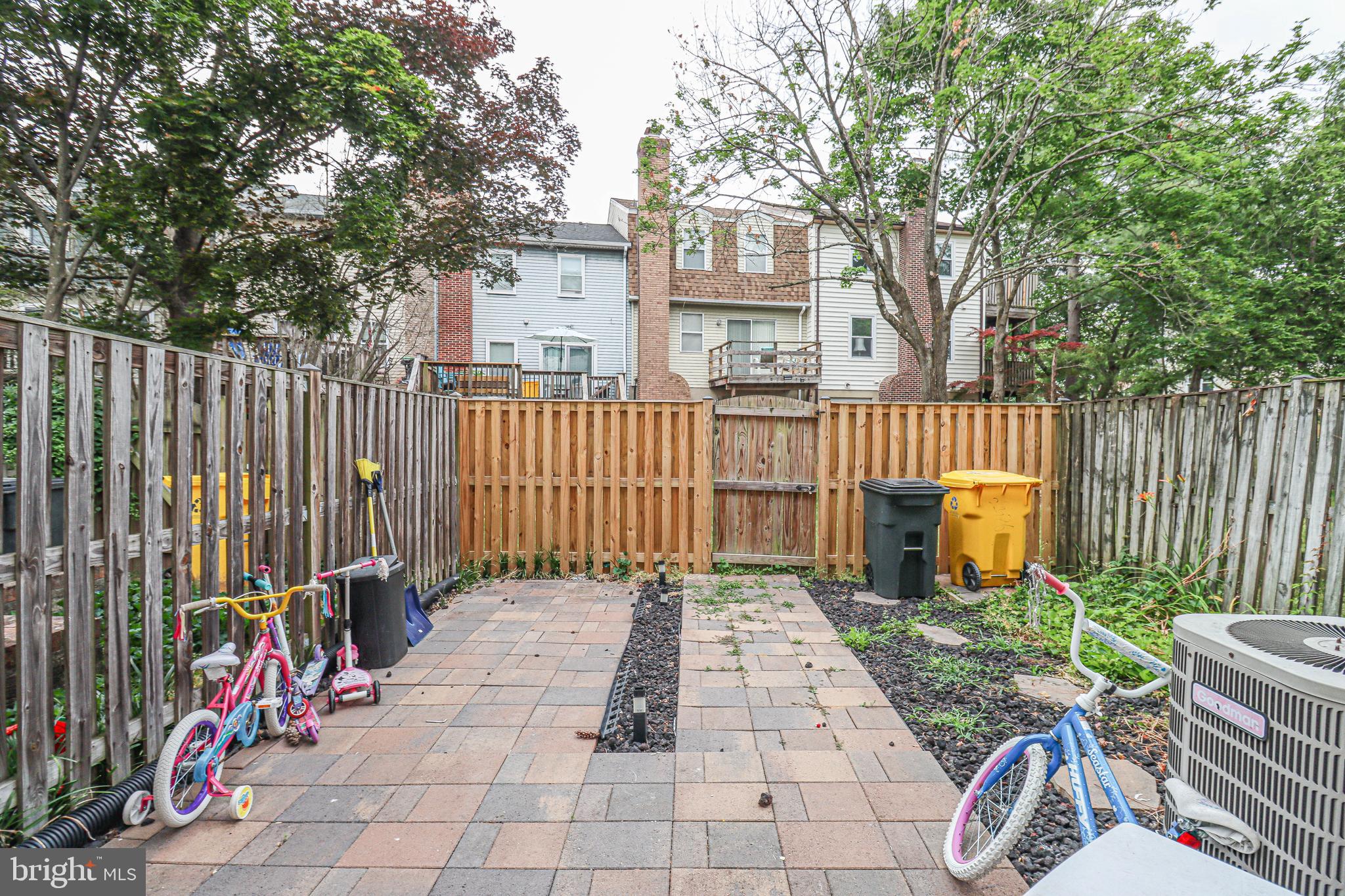 CROFTON VILLAGE - Residential Lease