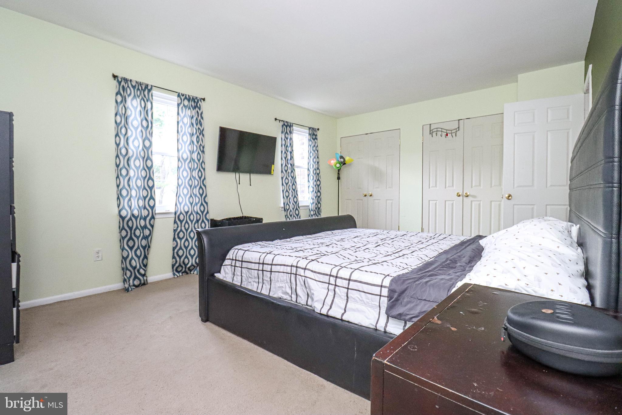 CROFTON VILLAGE - Residential Lease