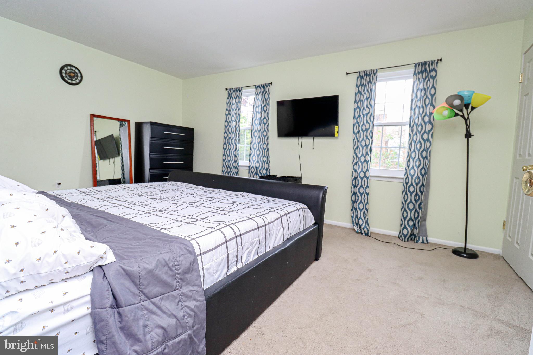 CROFTON VILLAGE - Residential Lease