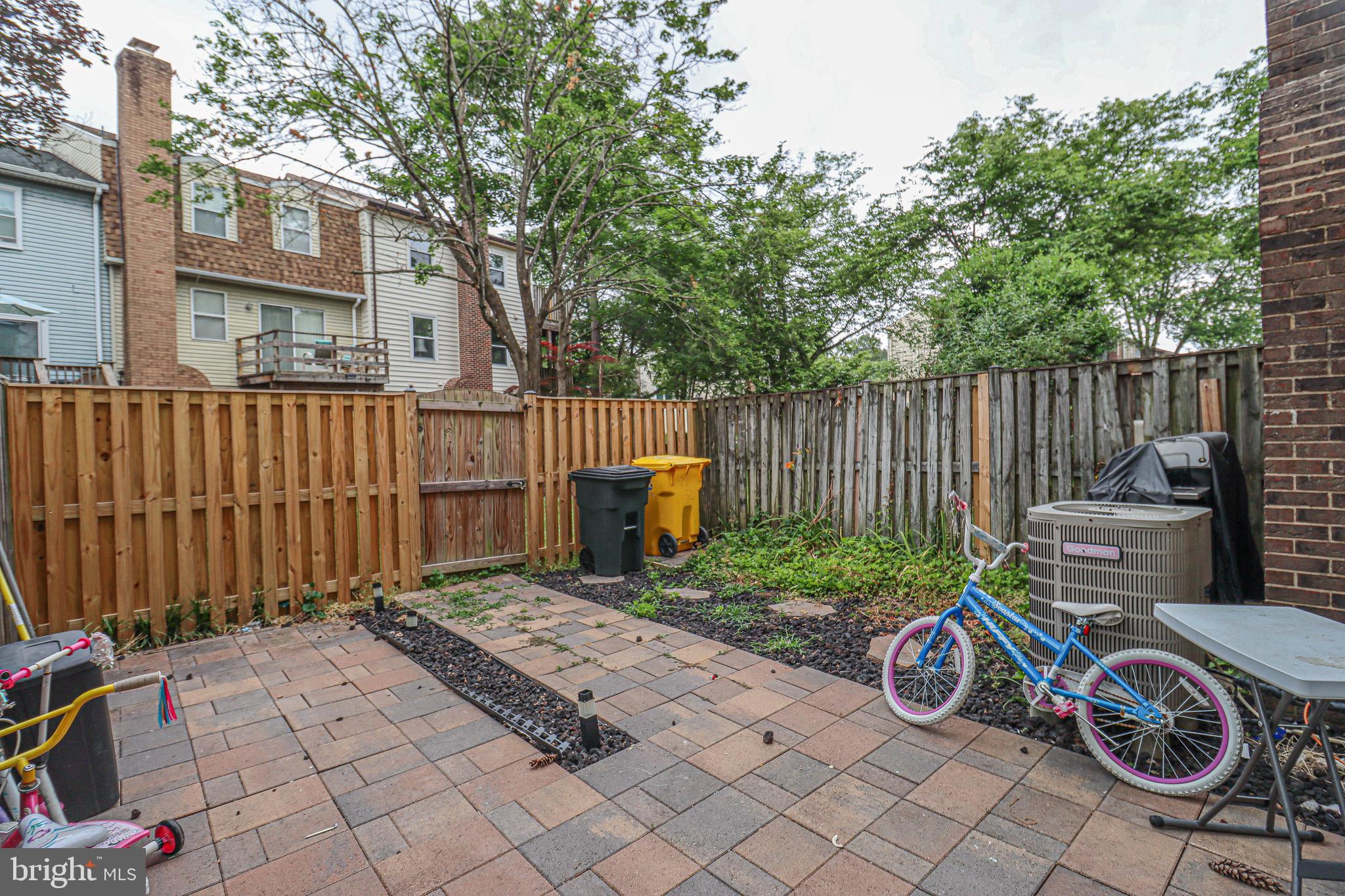 CROFTON VILLAGE - Residential Lease