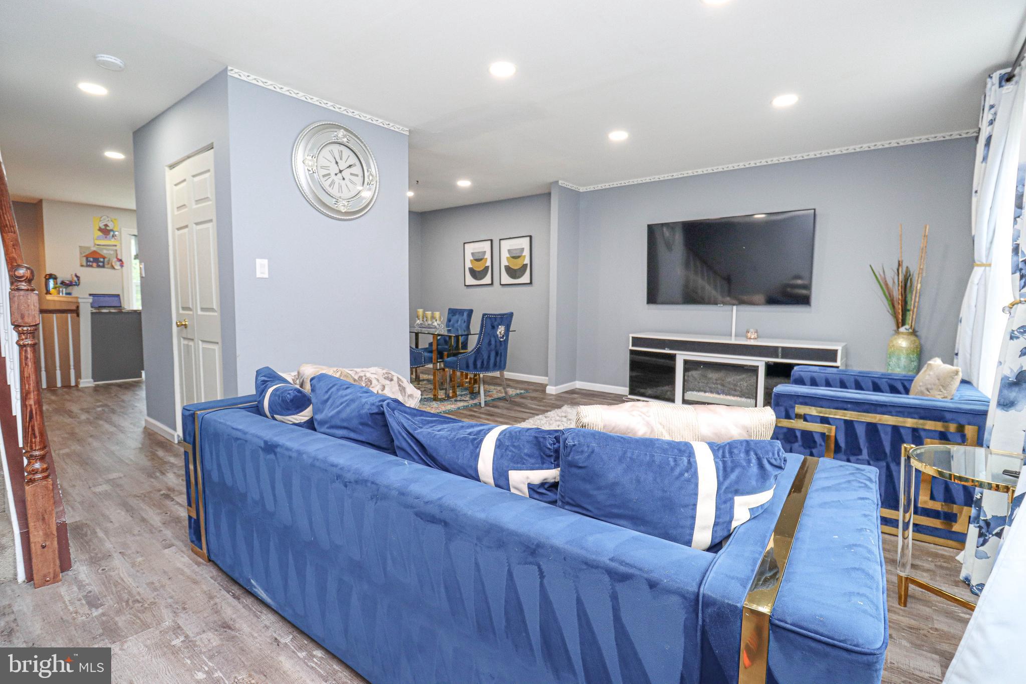 CROFTON VILLAGE - Residential Lease