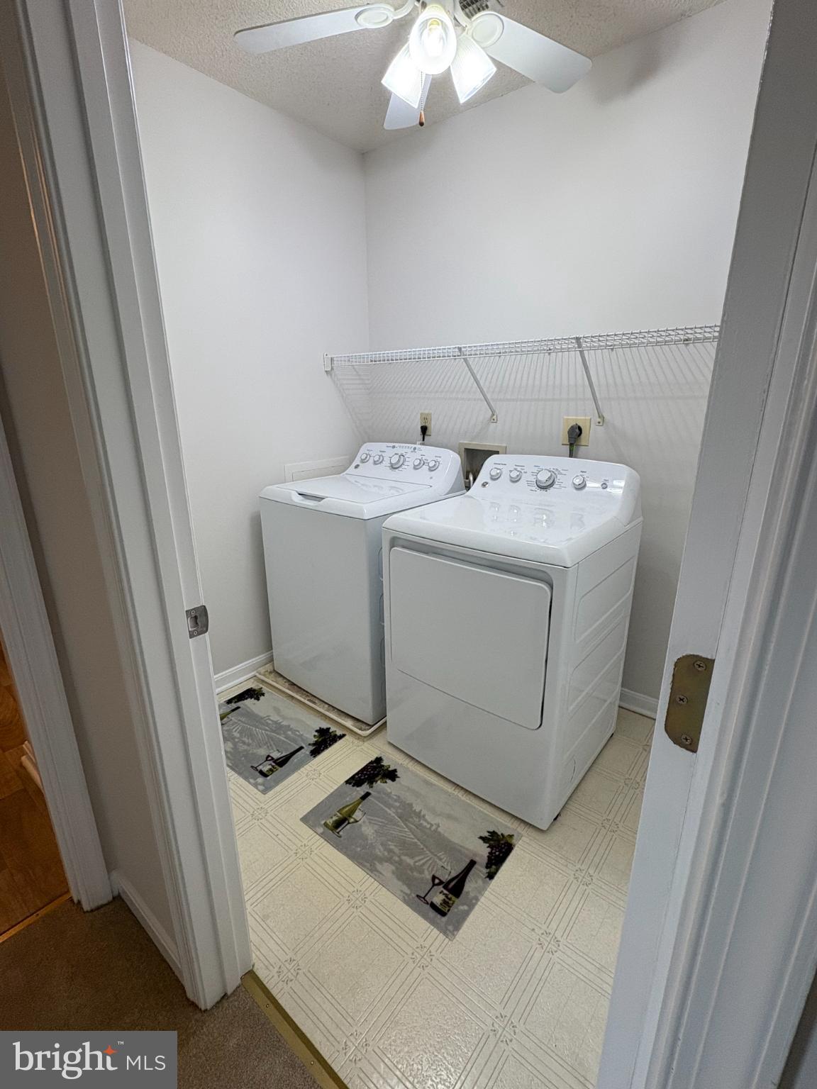 WOODSIDE ESTATES - Residential