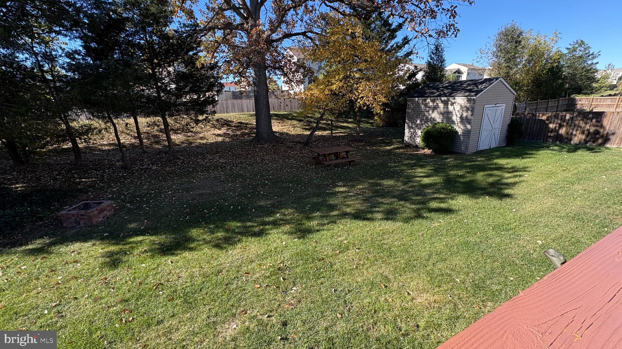 WOODSIDE ESTATES - Residential