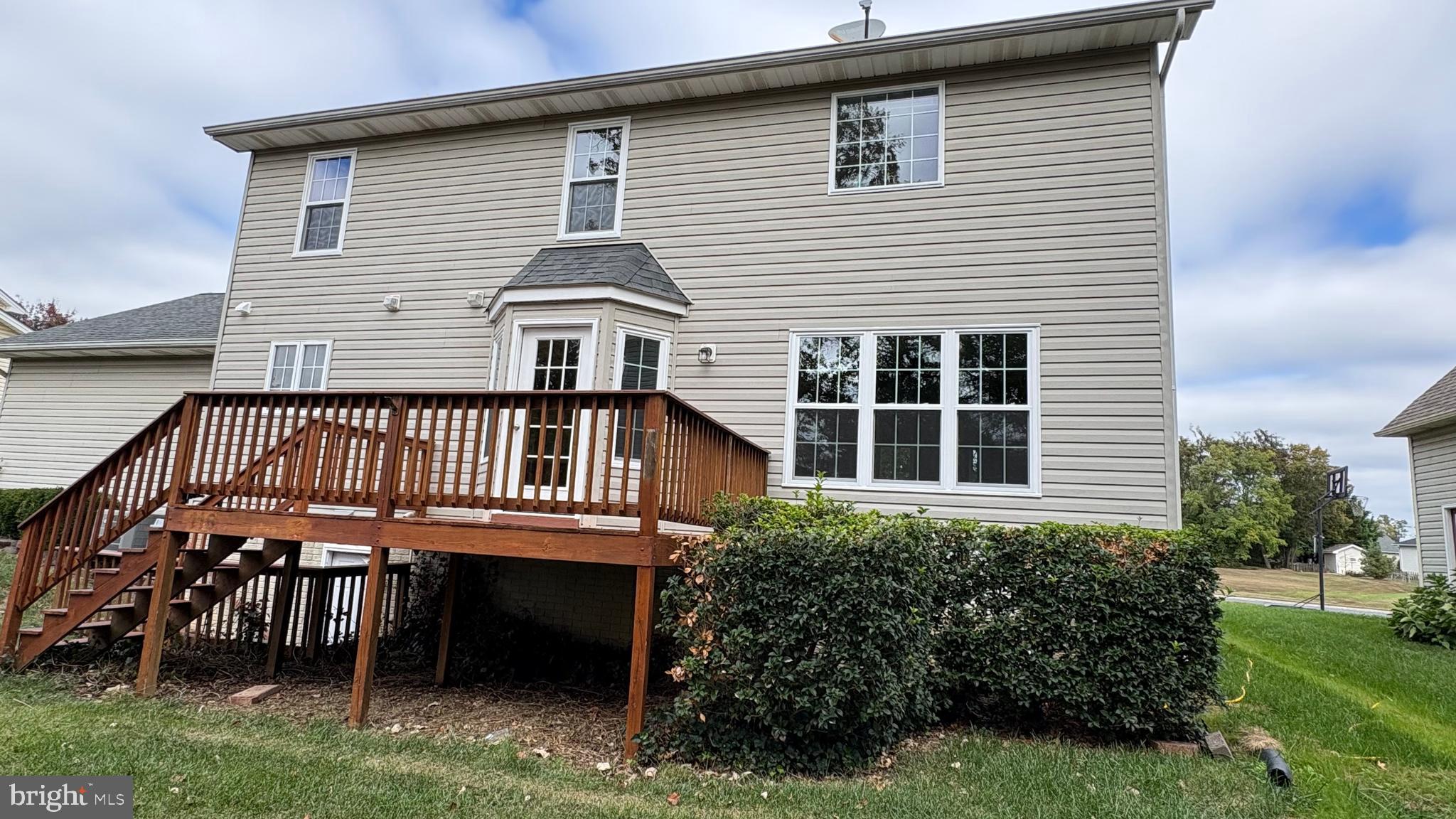 WOODSIDE ESTATES - Residential