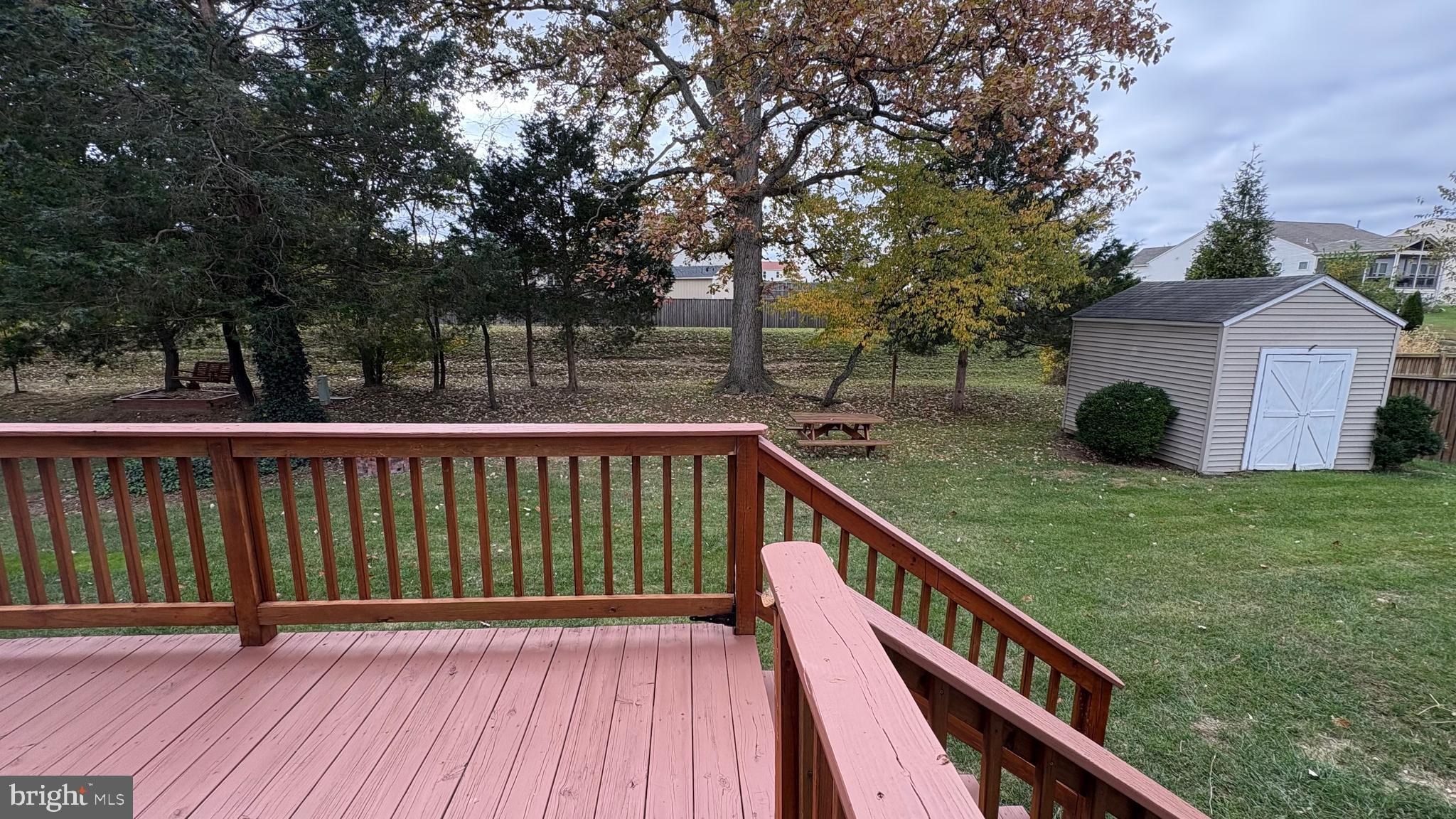 WOODSIDE ESTATES - Residential