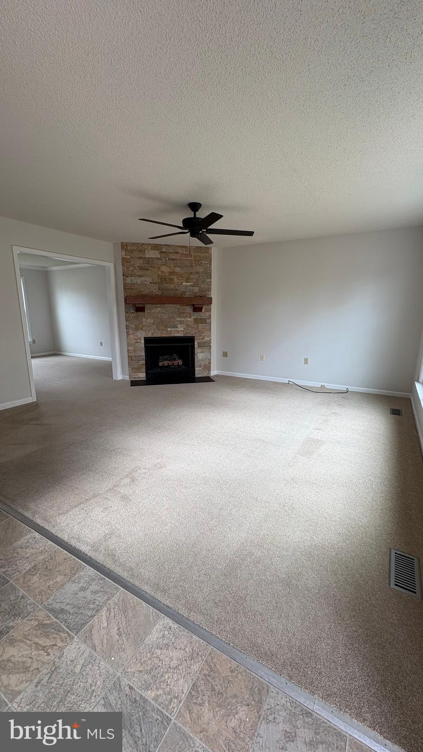 WOODSIDE ESTATES - Residential