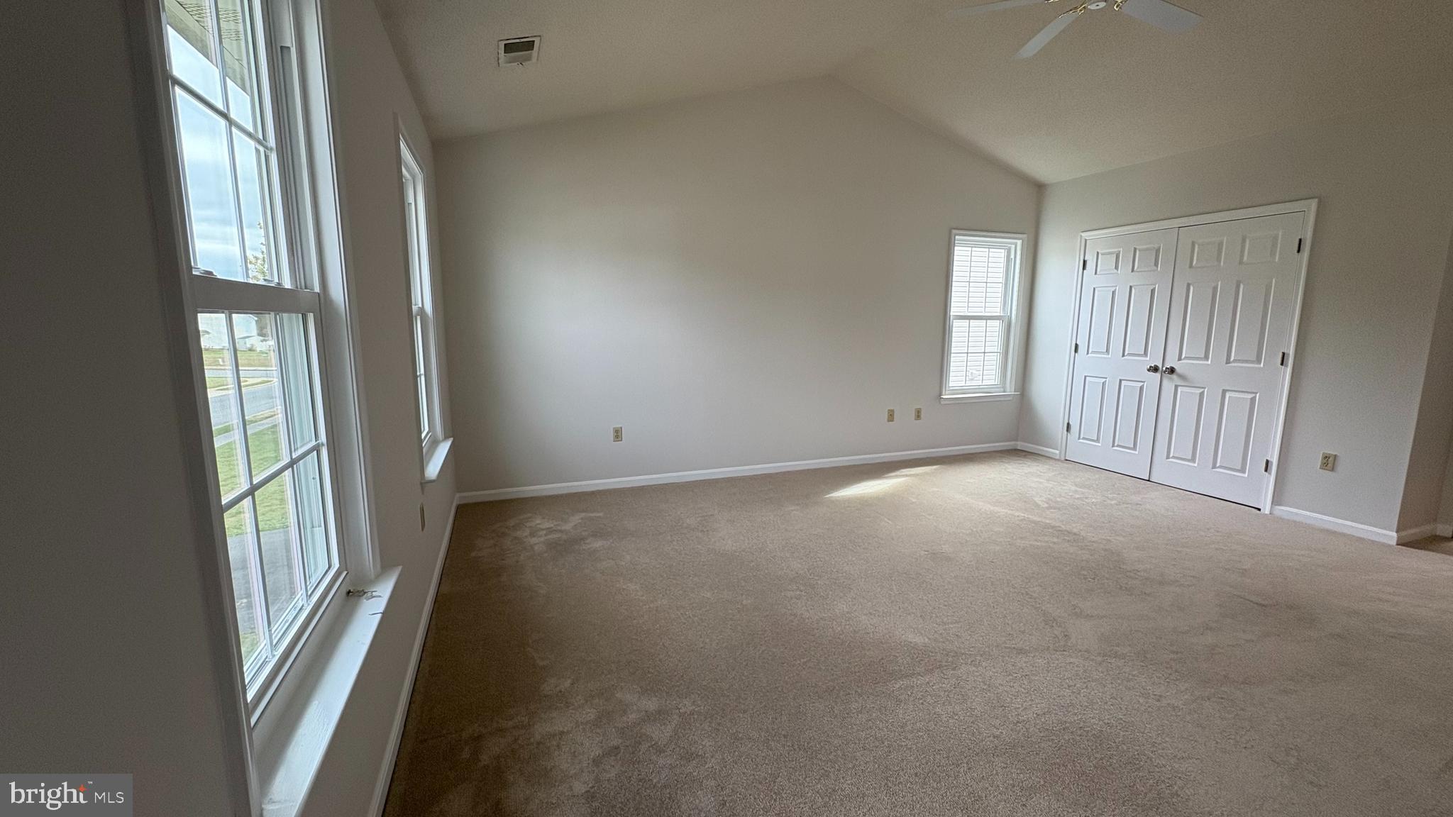 WOODSIDE ESTATES - Residential