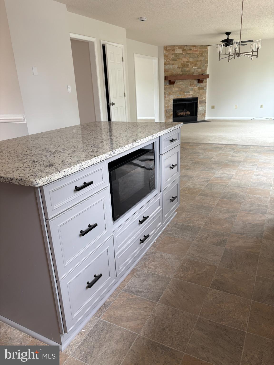 WOODSIDE ESTATES - Residential