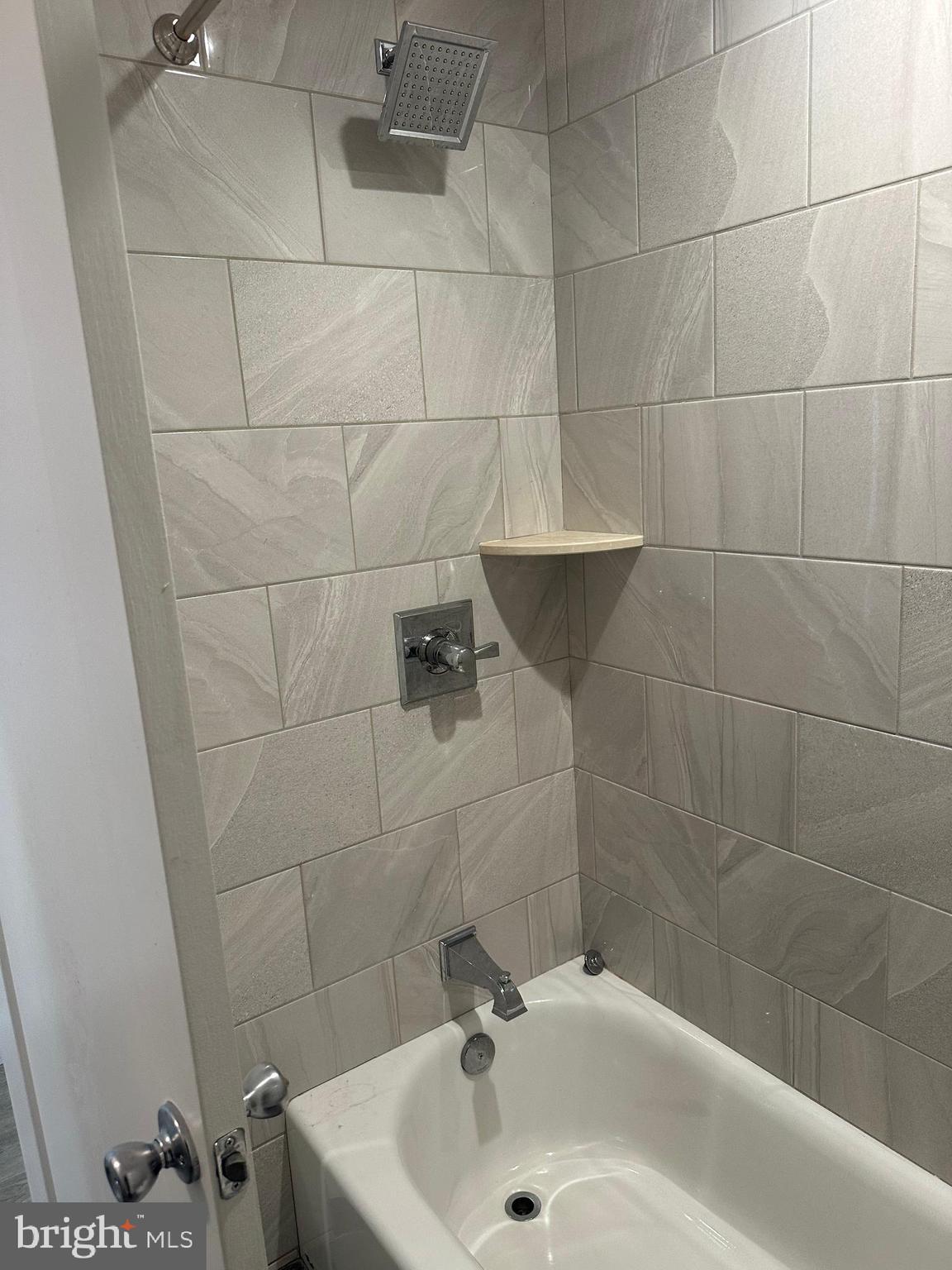 FORGOTTEN BOTTOM - Residential