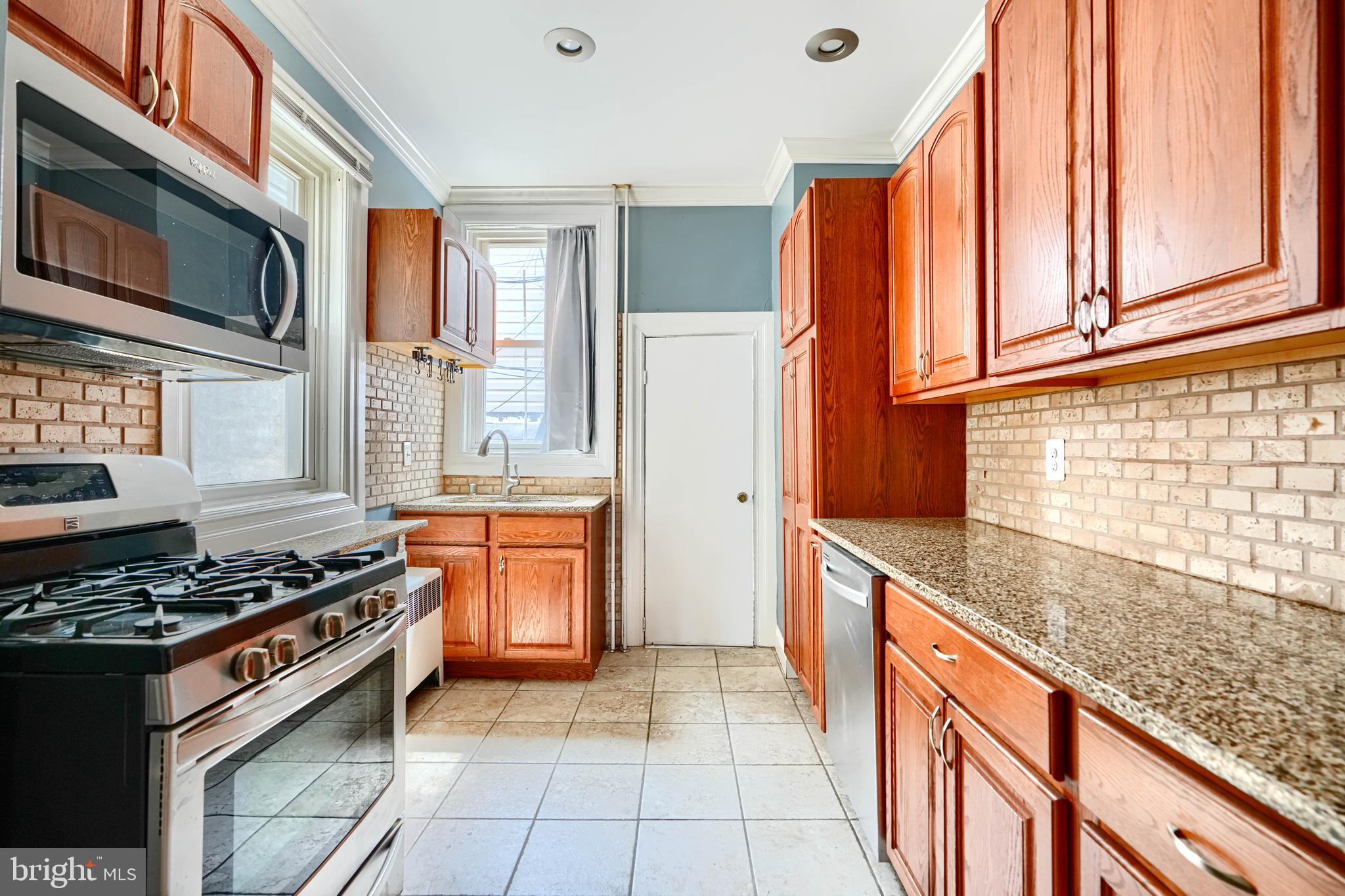 LITTLE ITALY - Residential