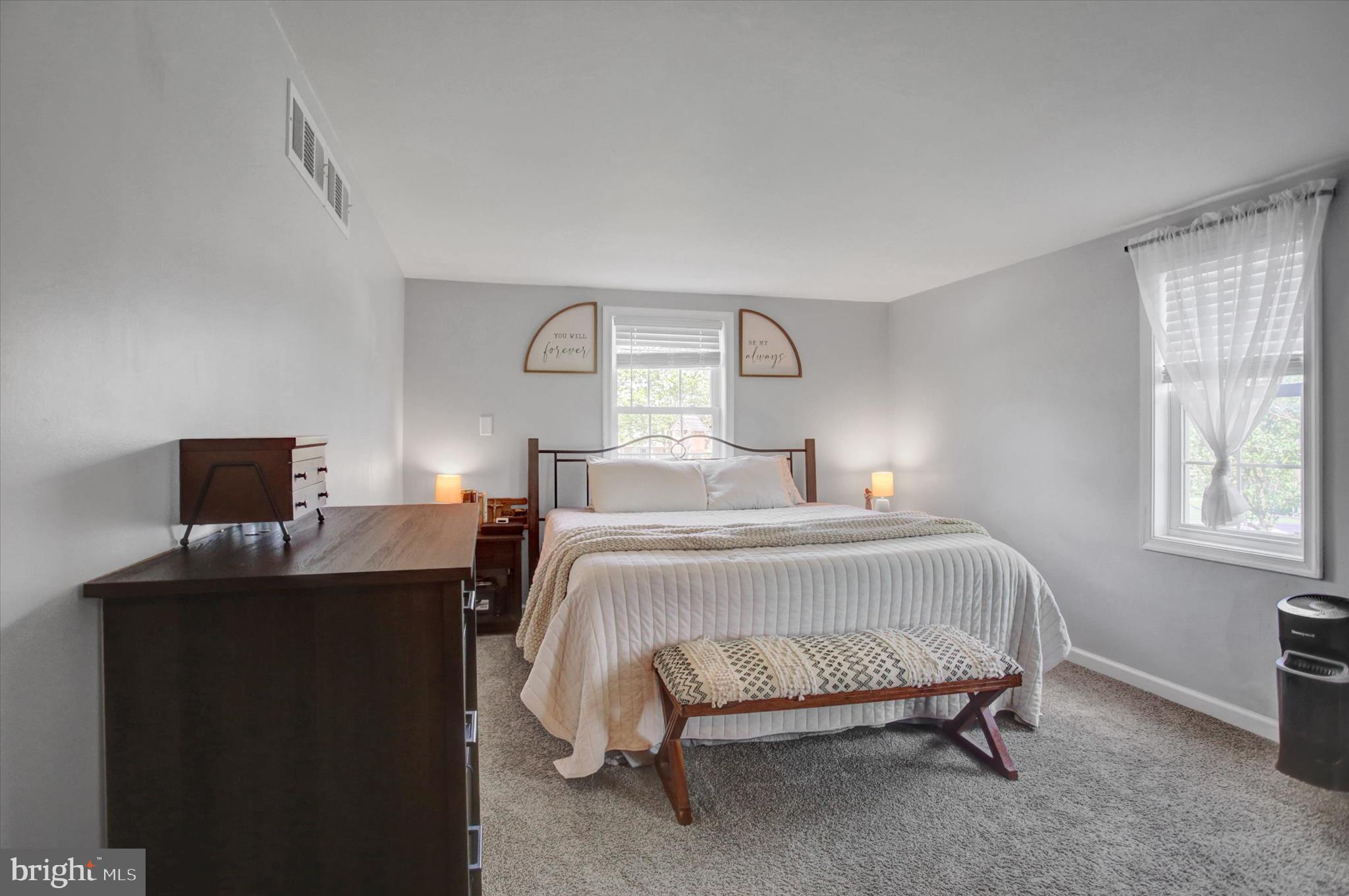 HAMILTON - Residential