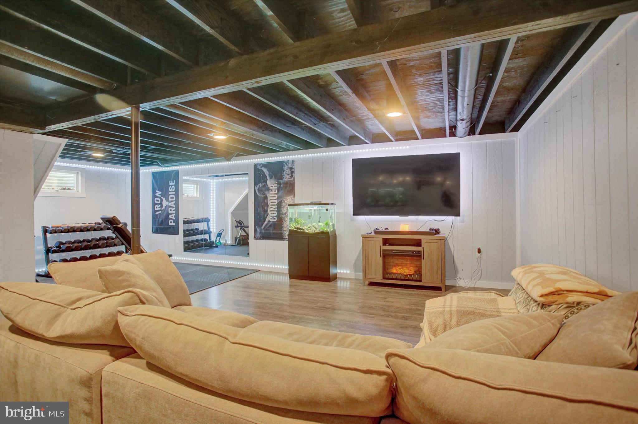 HAMILTON - Residential