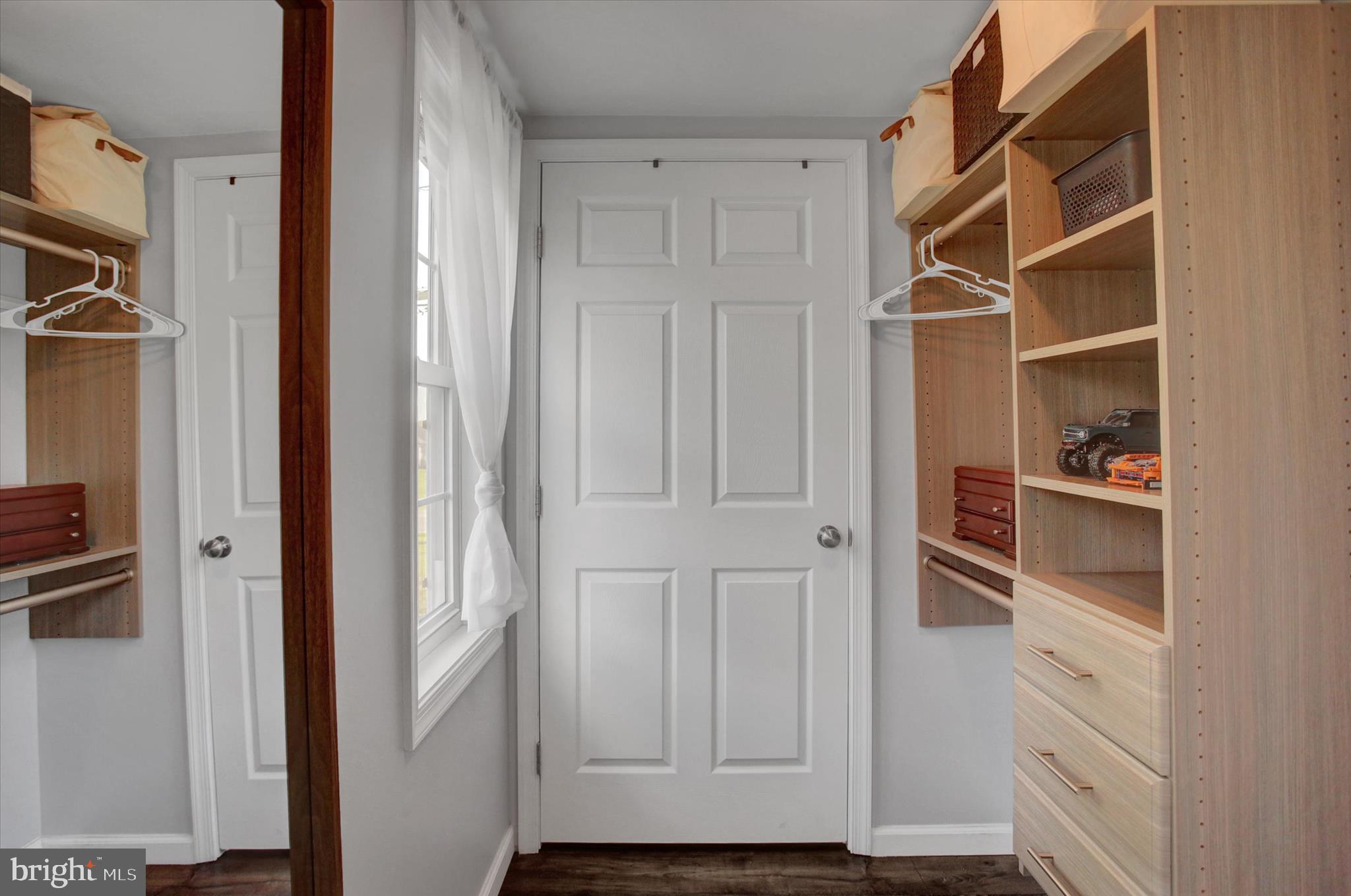 HAMILTON - Residential