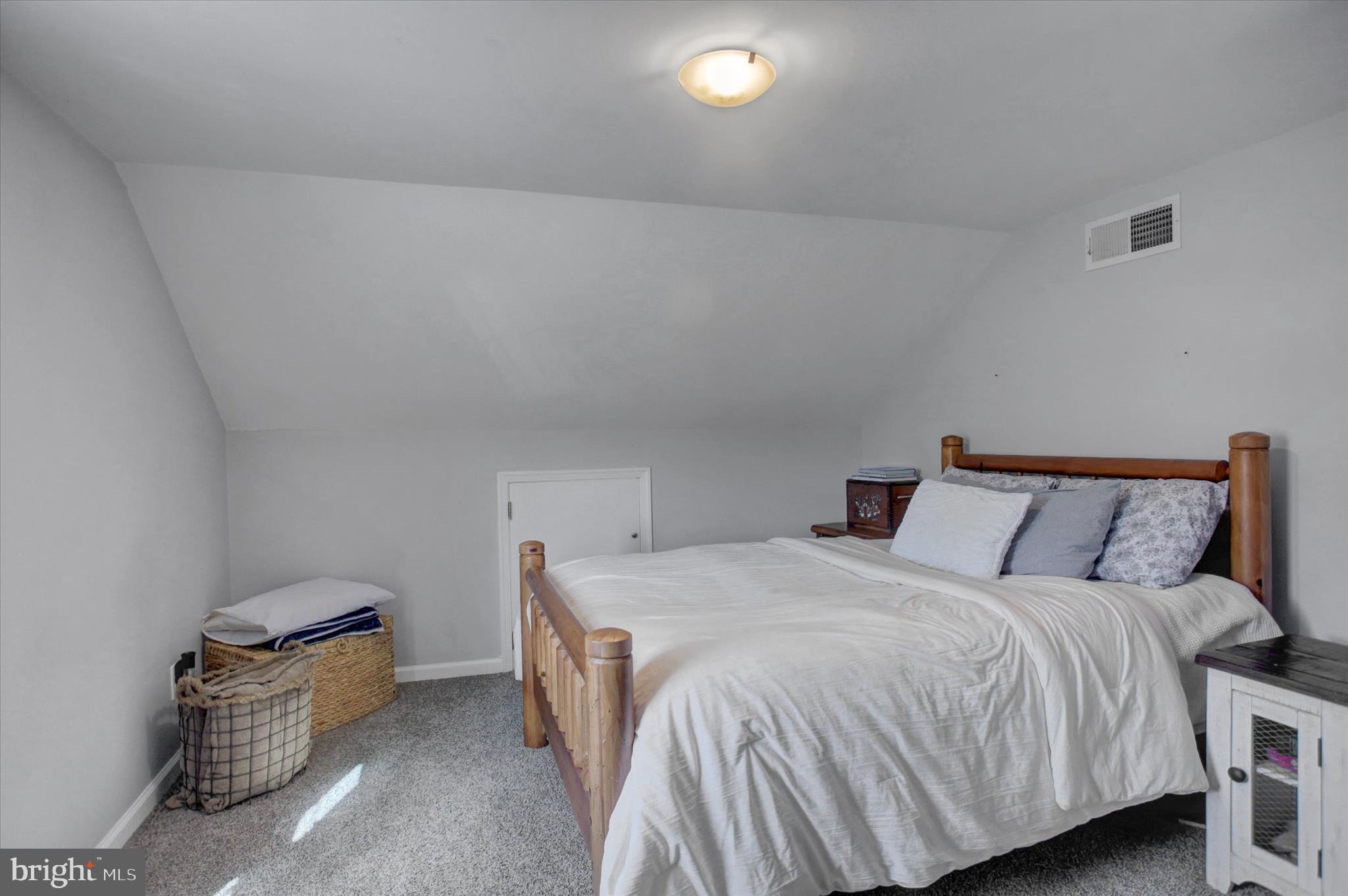 HAMILTON - Residential