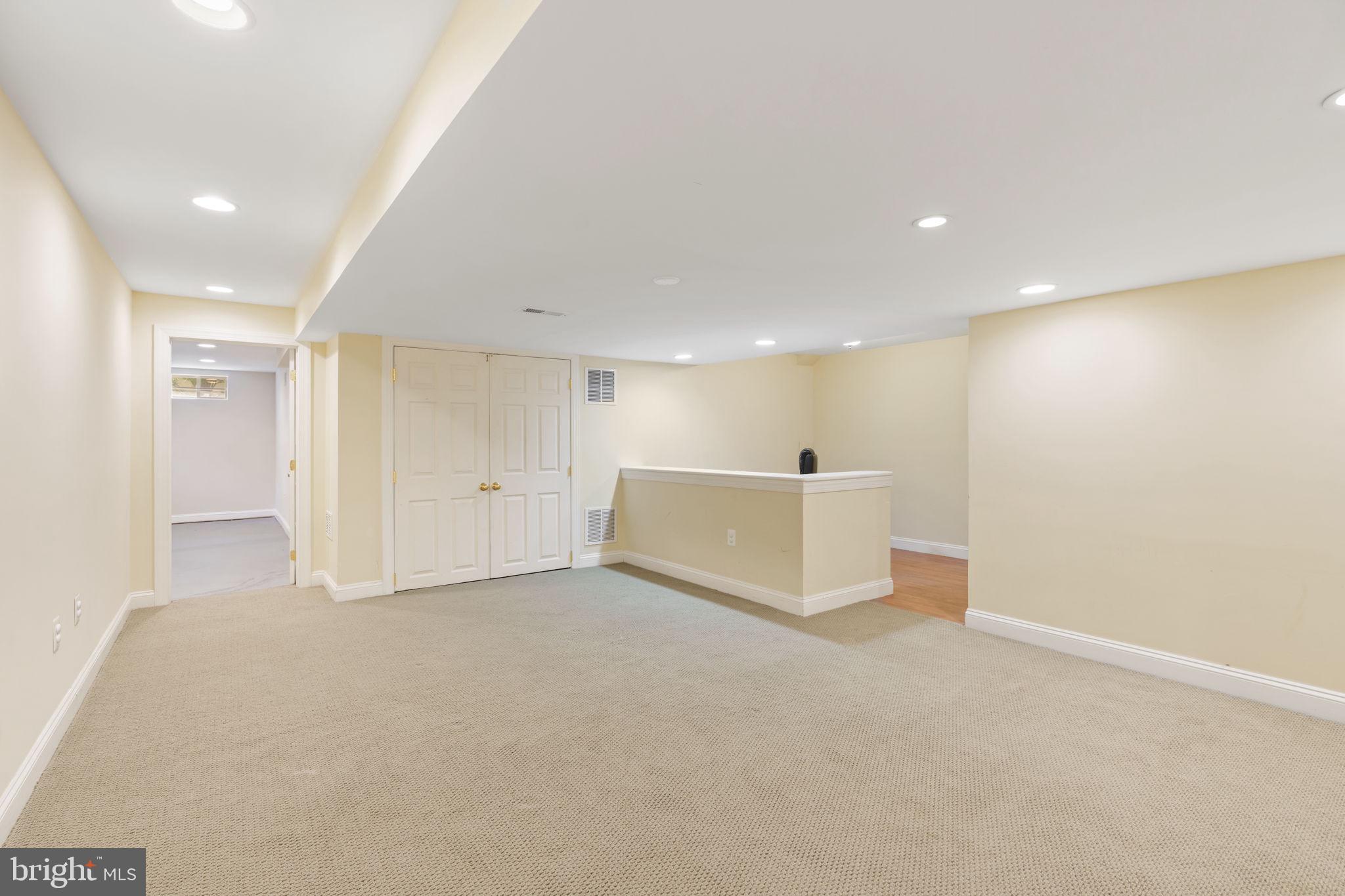 CLEARVIEW ESTS - Residential