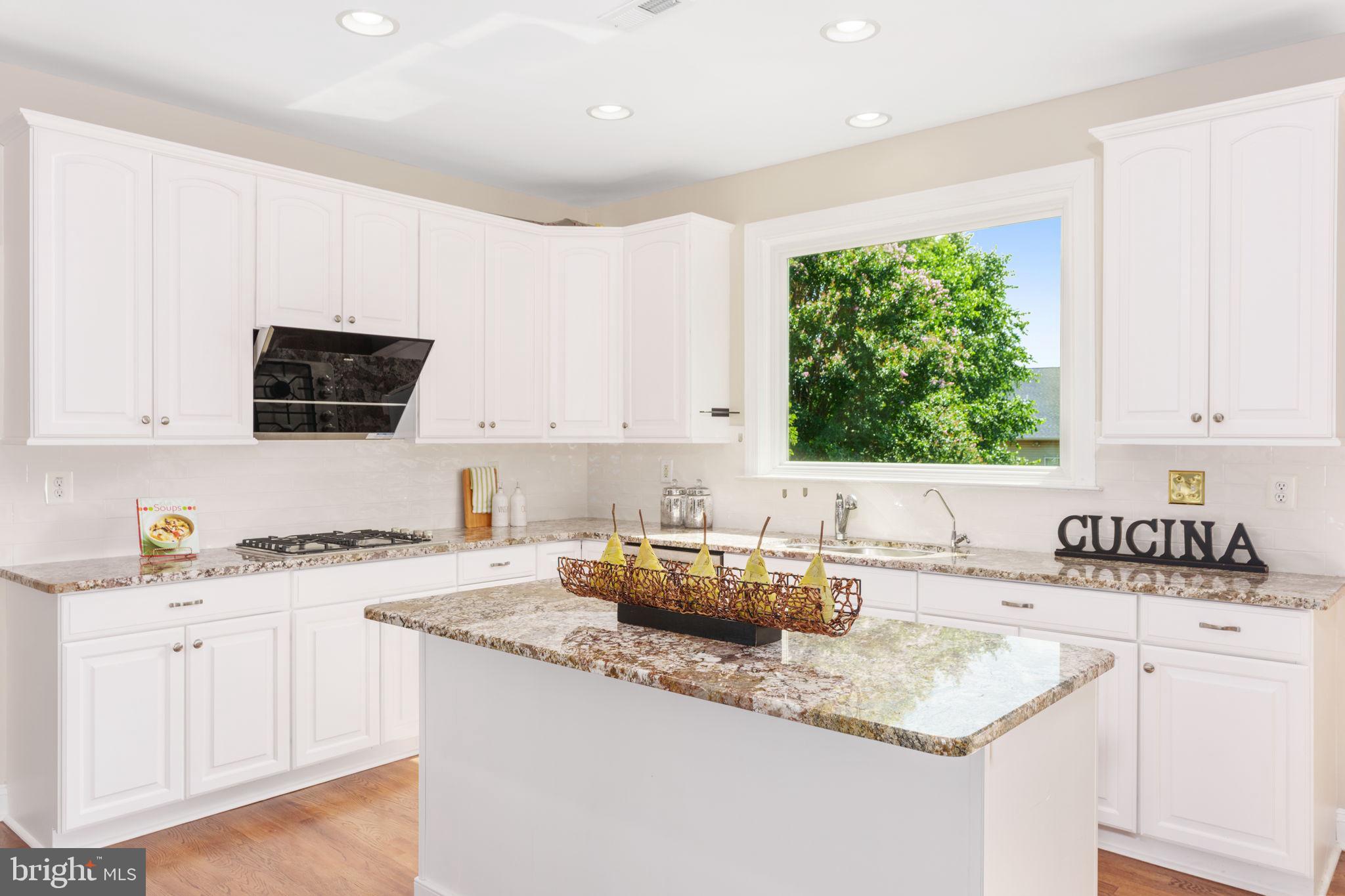 CLEARVIEW ESTS - Residential