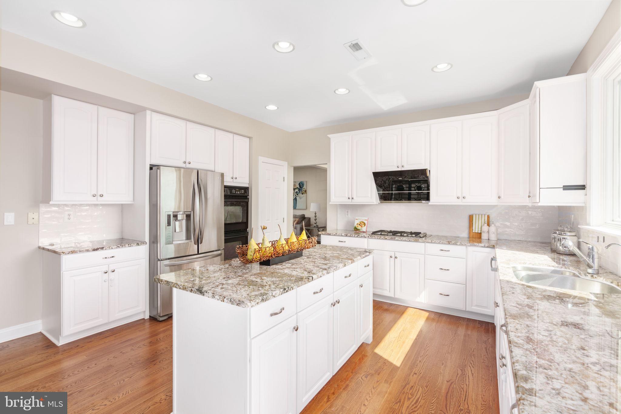 CLEARVIEW ESTS - Residential