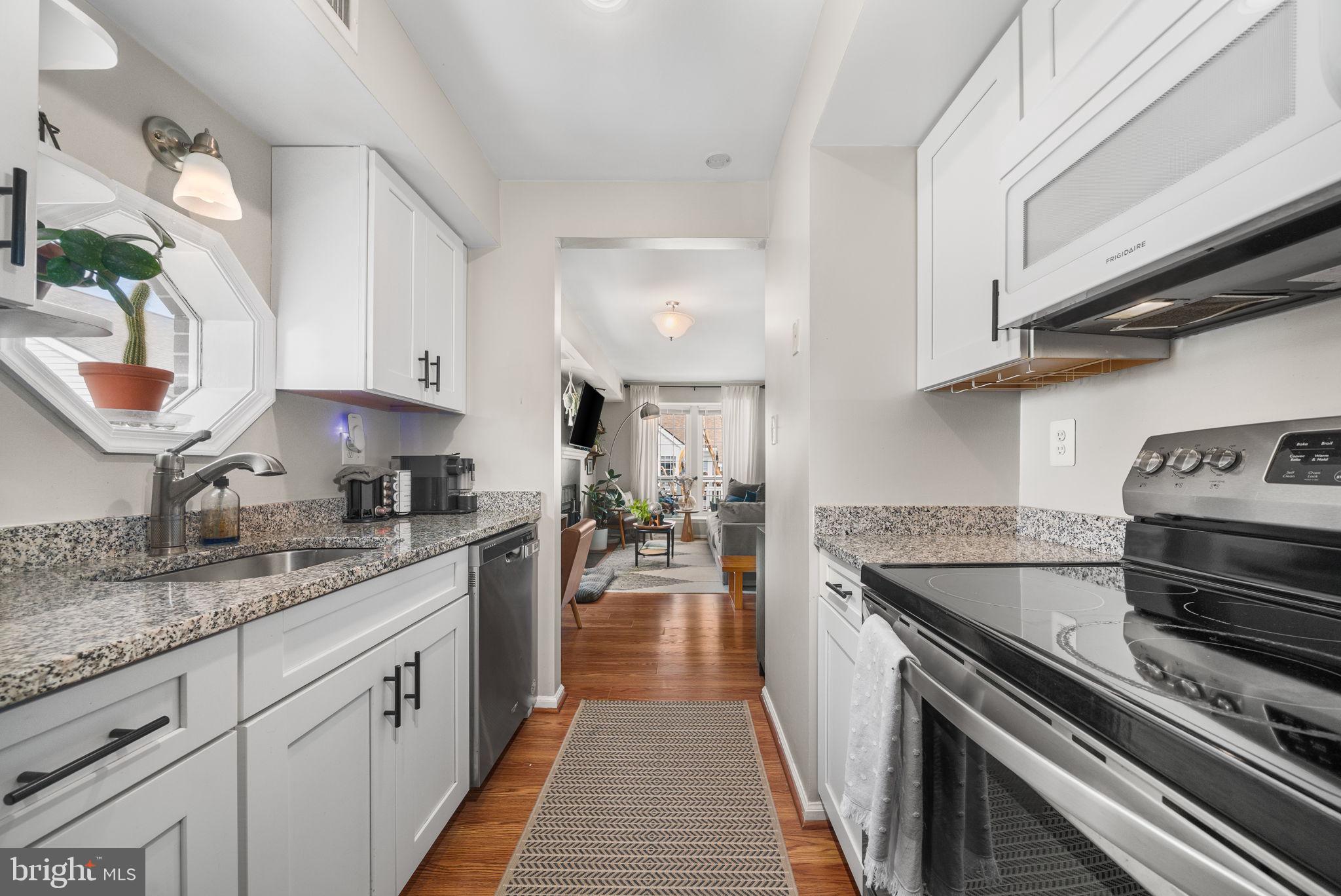 WINDGATE III - Residential