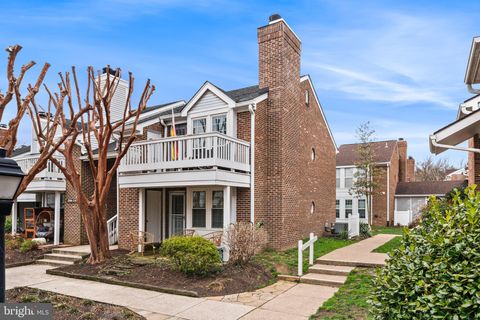 2594 S H S ARLINGTON MILL DR 8 H 8 ARLINGTON VA 22206