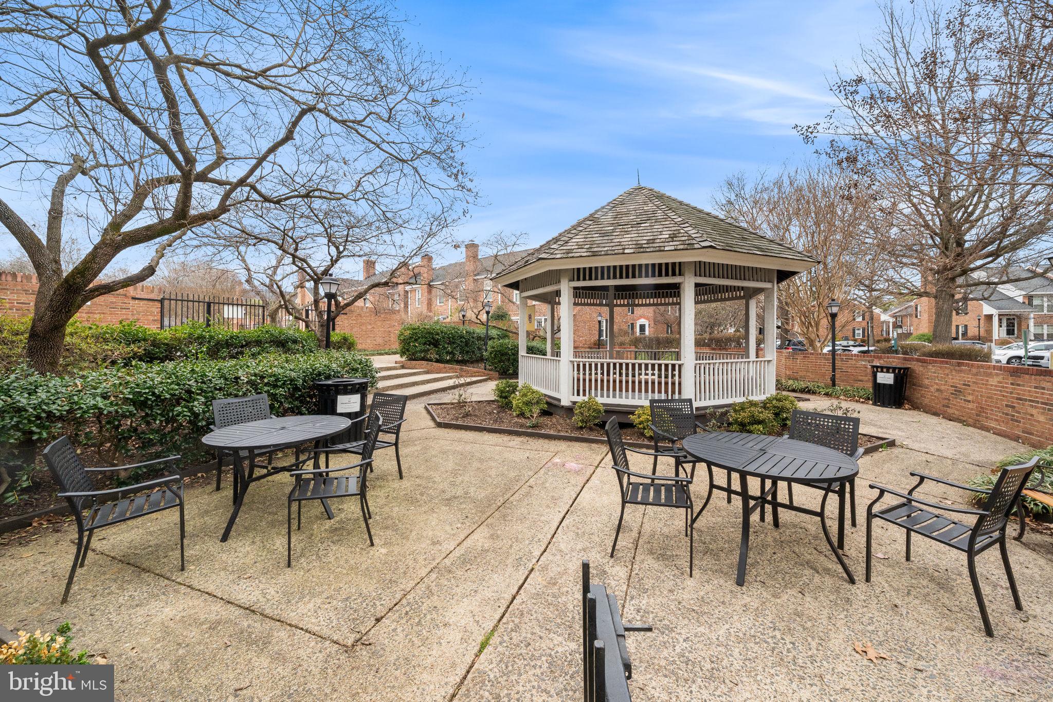 WINDGATE III - Residential