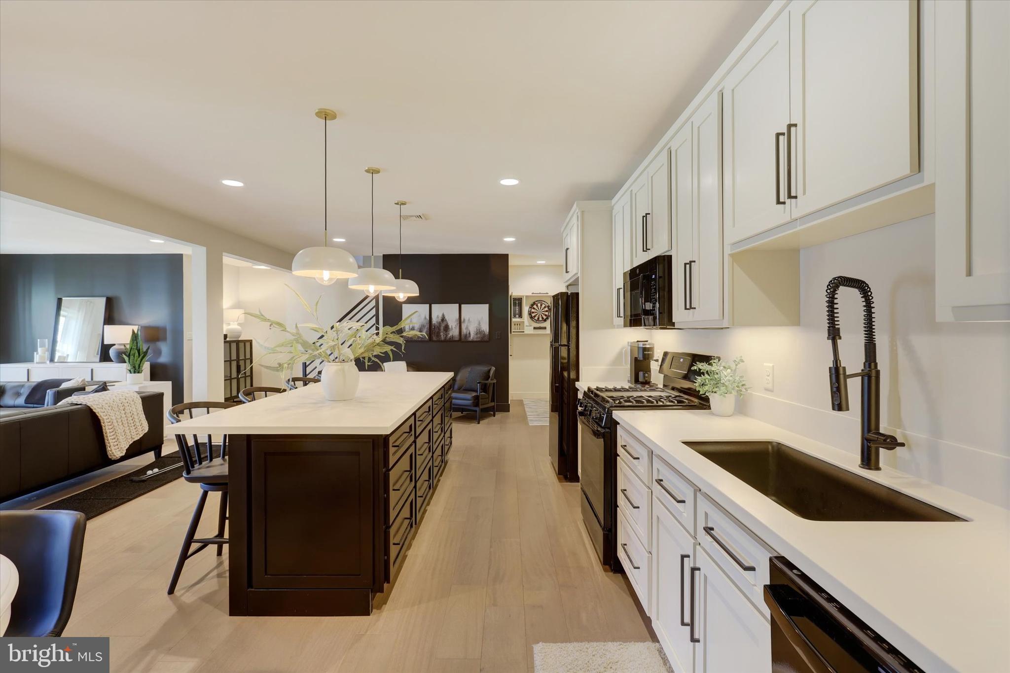 PENN NATIONAL GOLF COURSE COMMUNITY - Residential