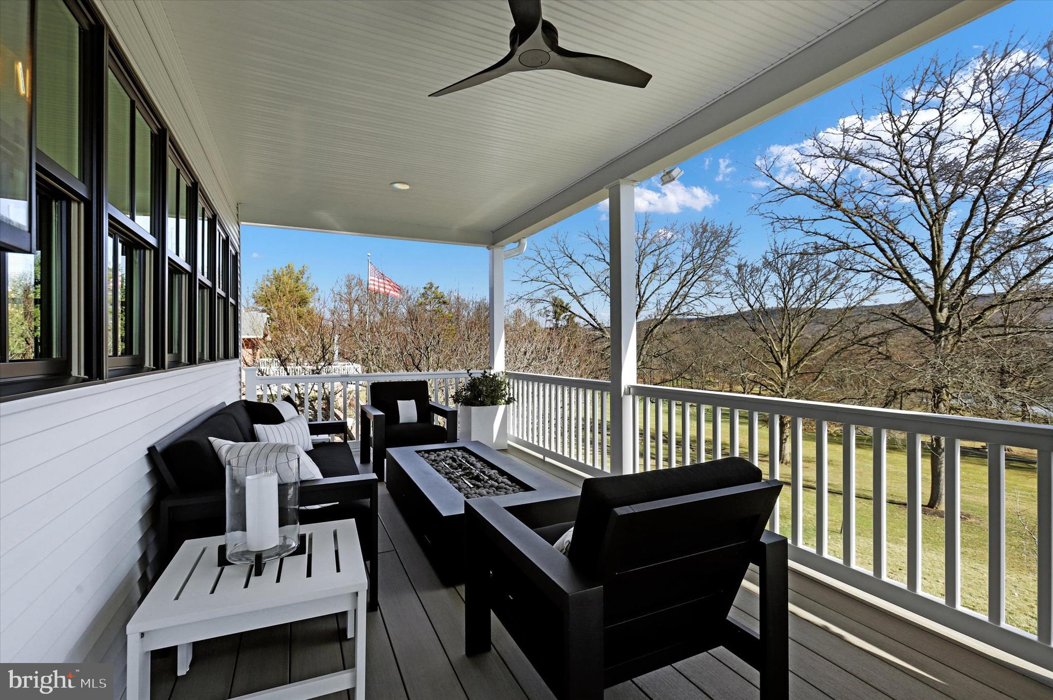 PENN NATIONAL GOLF COURSE COMMUNITY - Residential