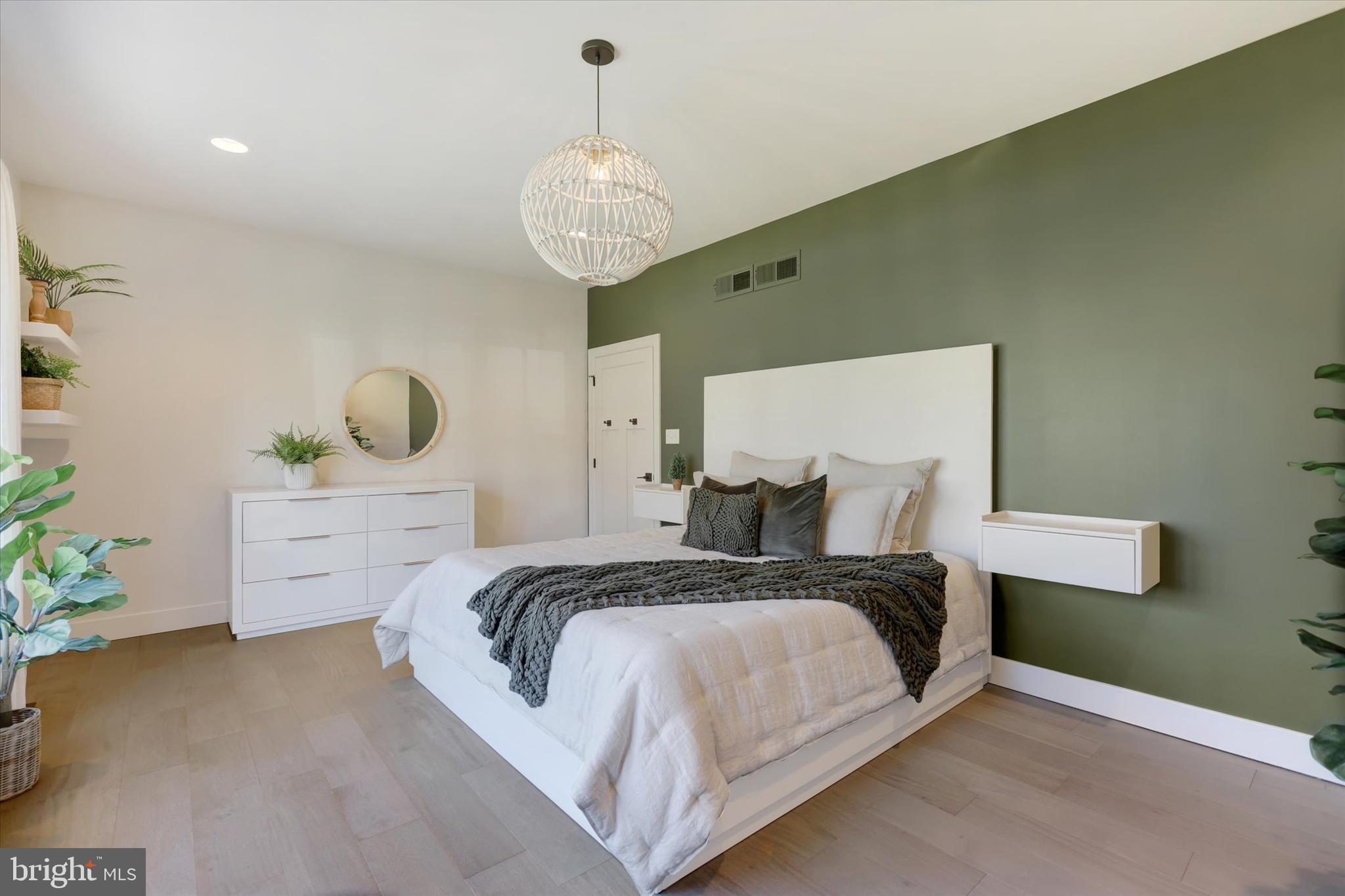 PENN NATIONAL GOLF COURSE COMMUNITY - Residential