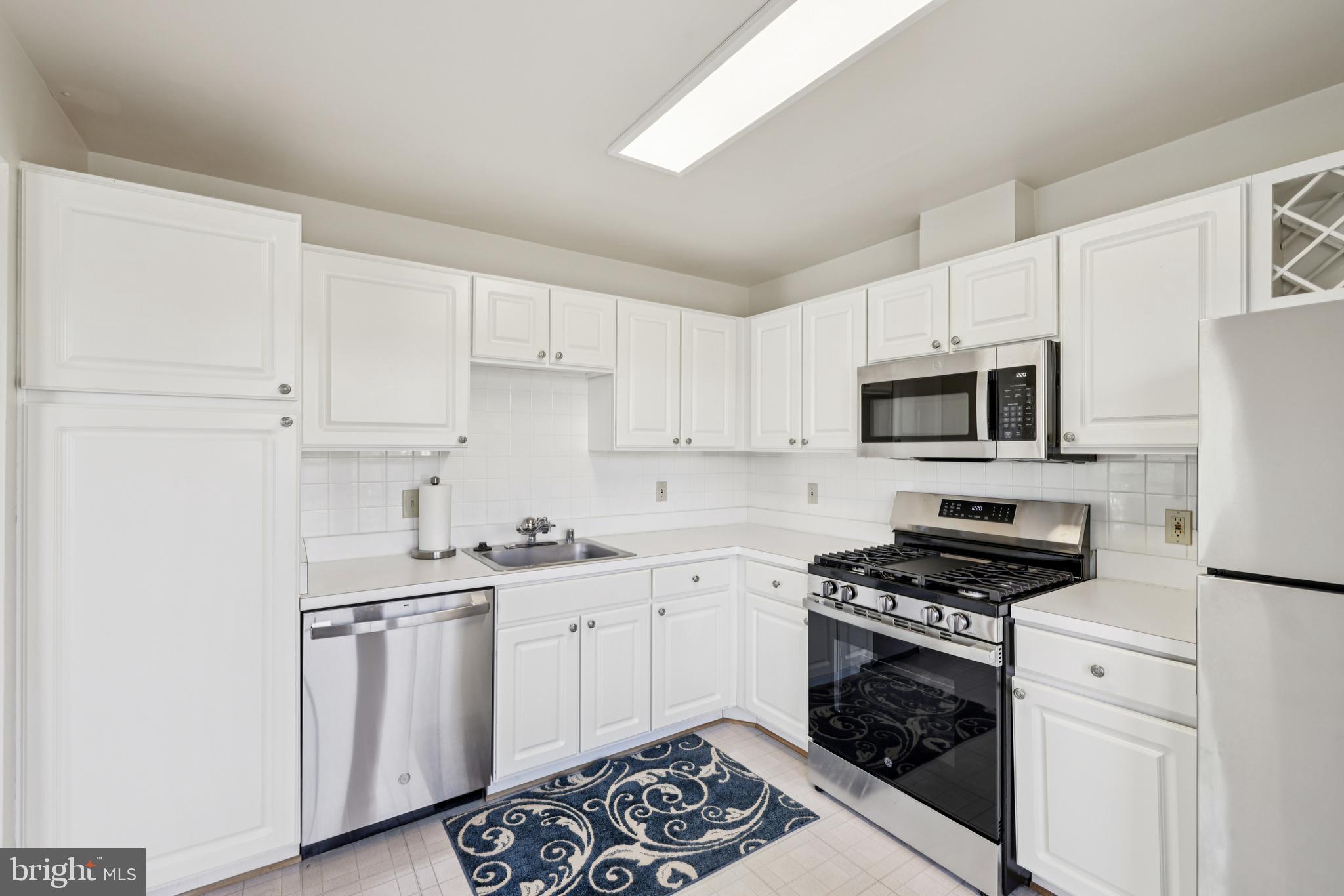 OWINGS MILLS NEWTOWN - Residential