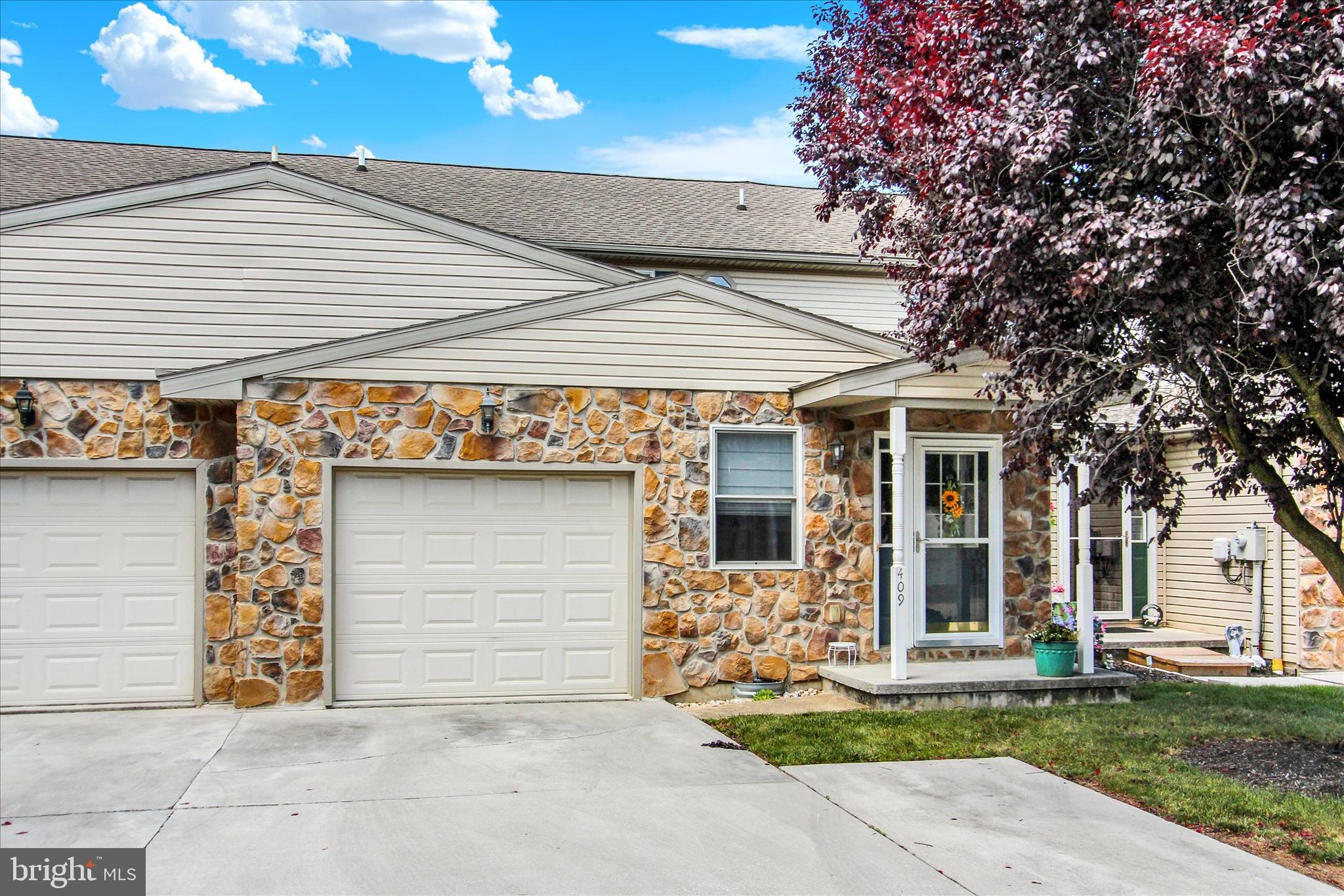 409 SPRINGBROOK COURT