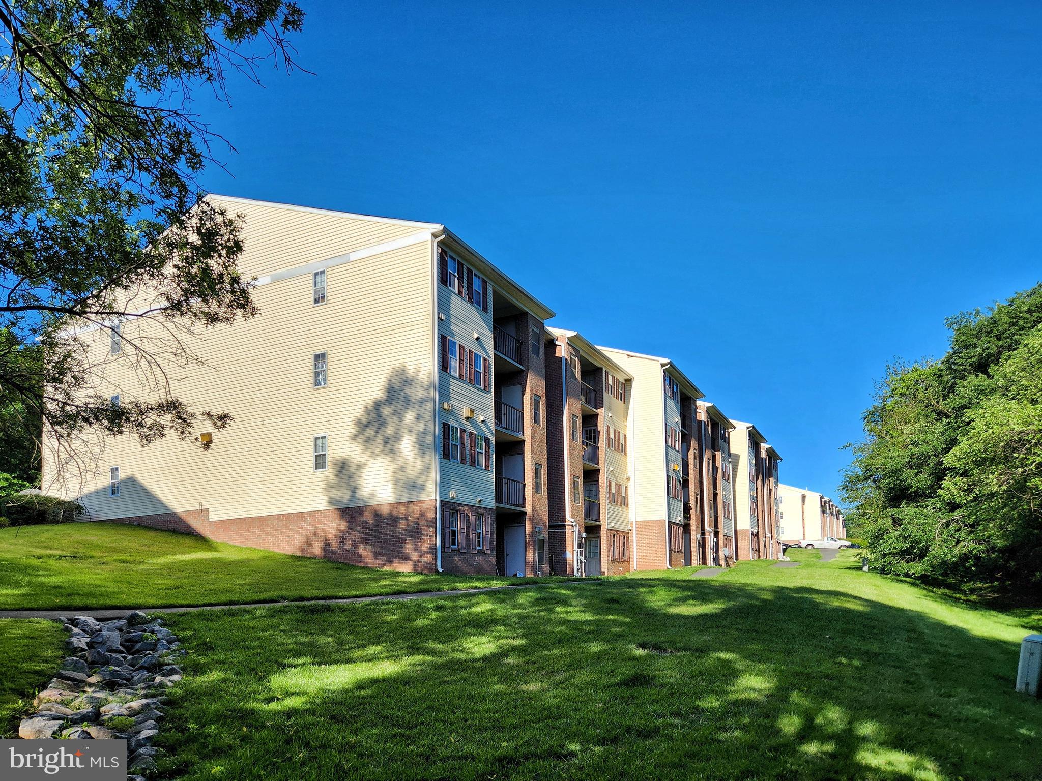 MADISON RIDGE - Residential
