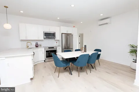 MLS: MDBA2159562