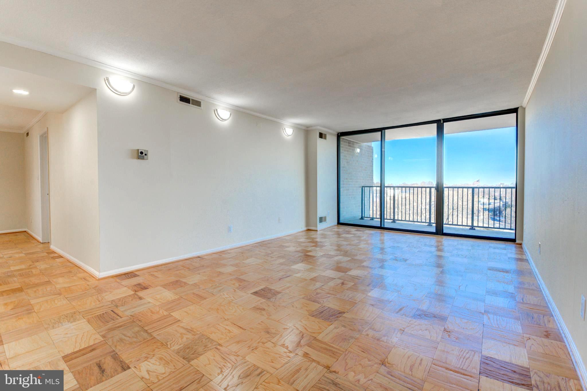 AMERICANA CENTRE - Residential