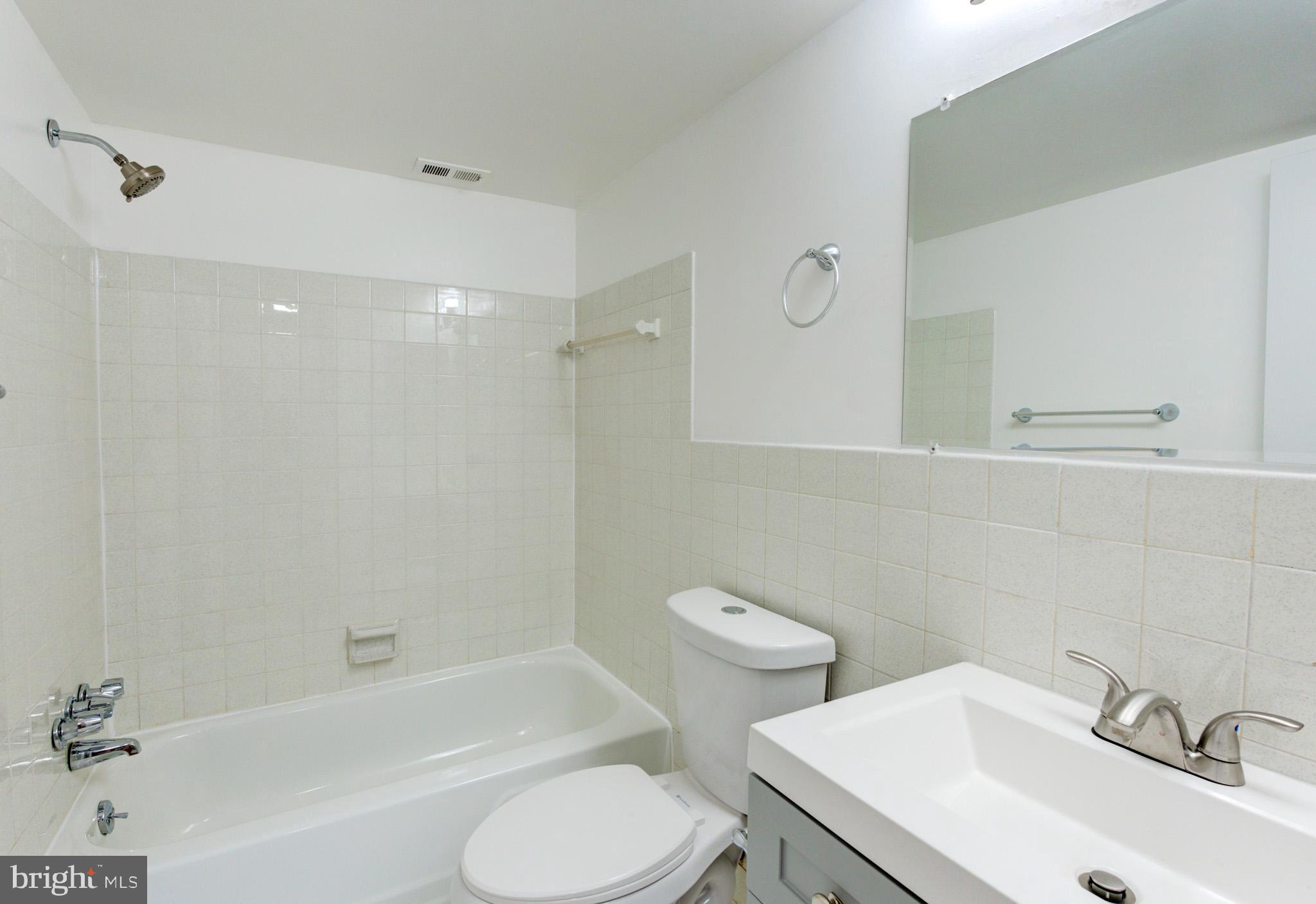 AMERICANA CENTRE - Residential