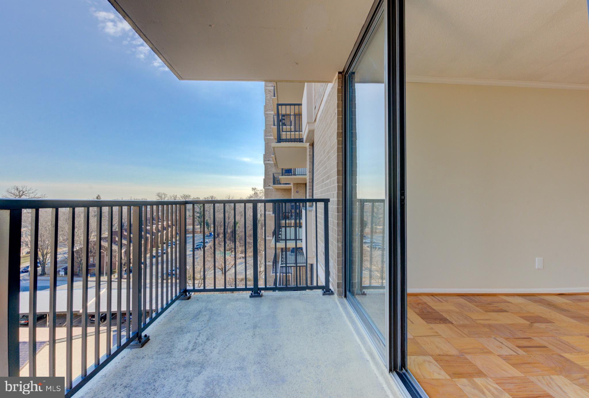 AMERICANA CENTRE - Residential