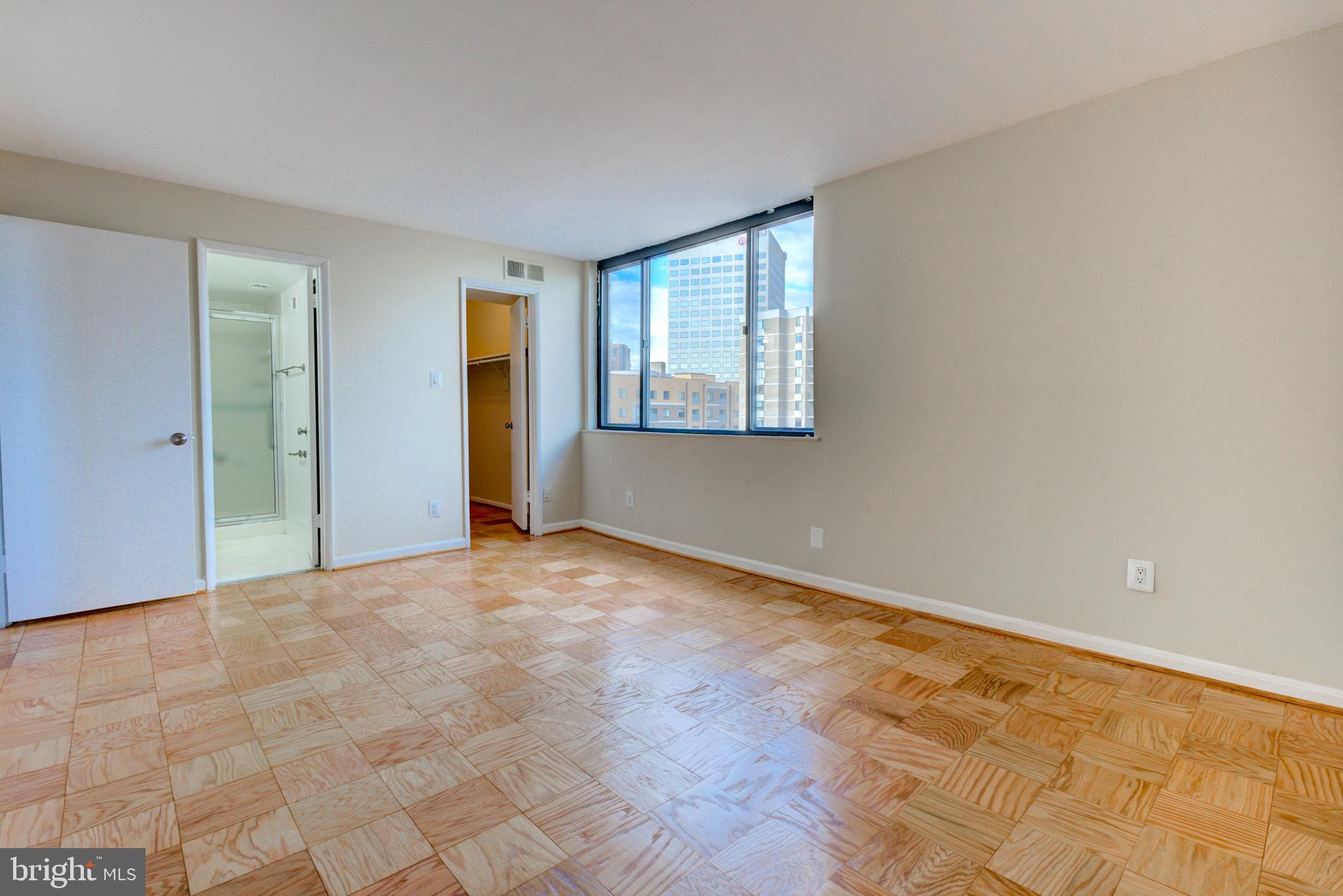 AMERICANA CENTRE - Residential