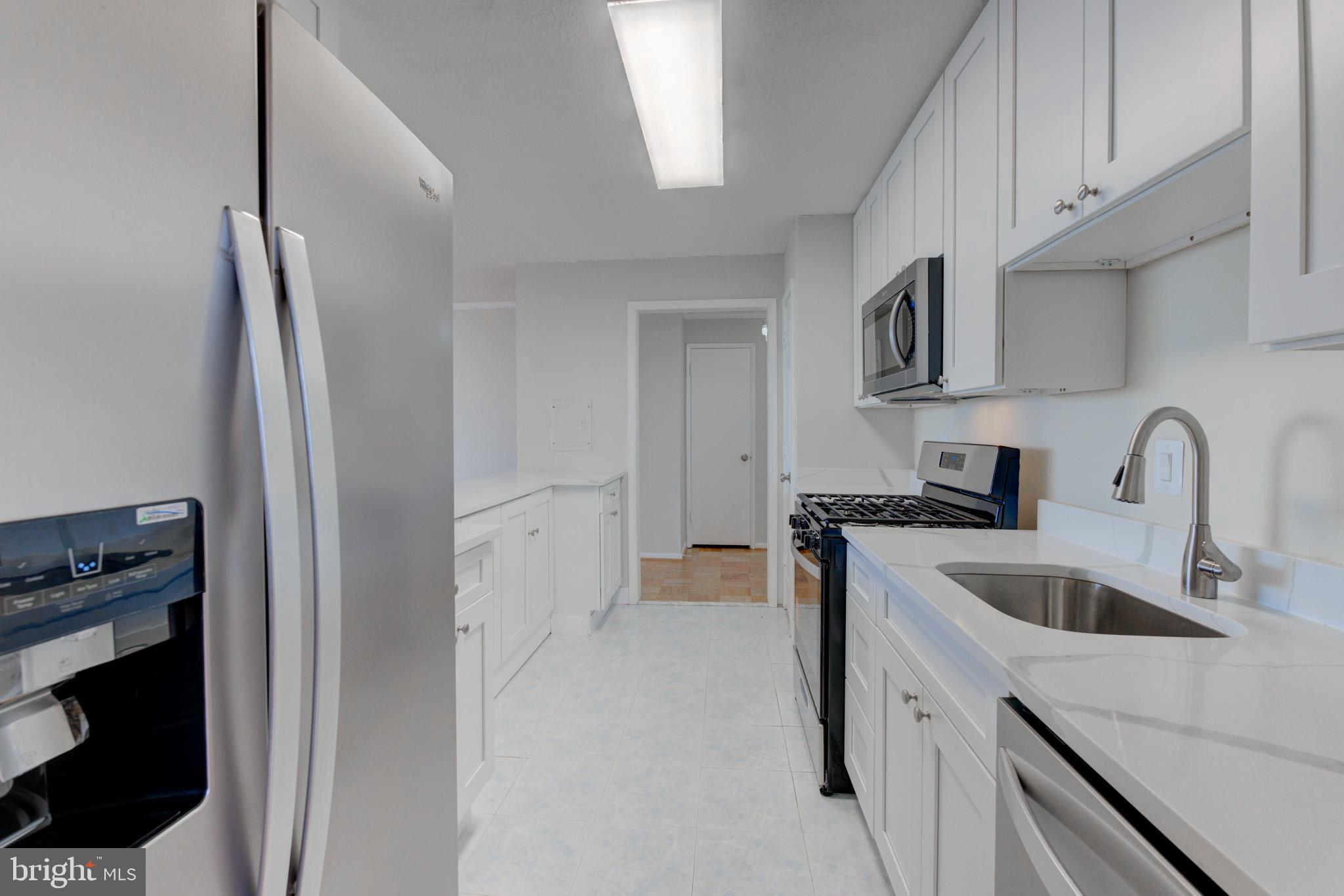 AMERICANA CENTRE - Residential